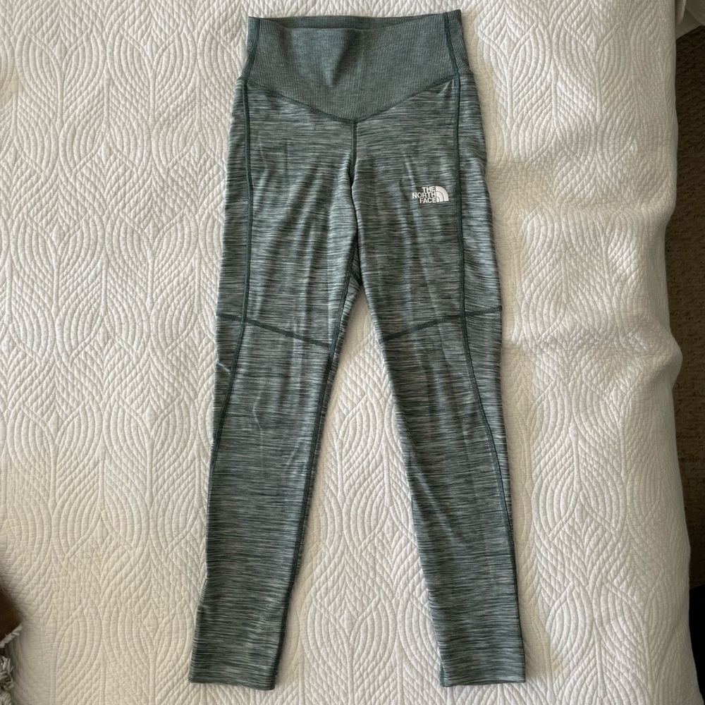 North Face Women’s Base Layer High Waisted Leggings | Size small